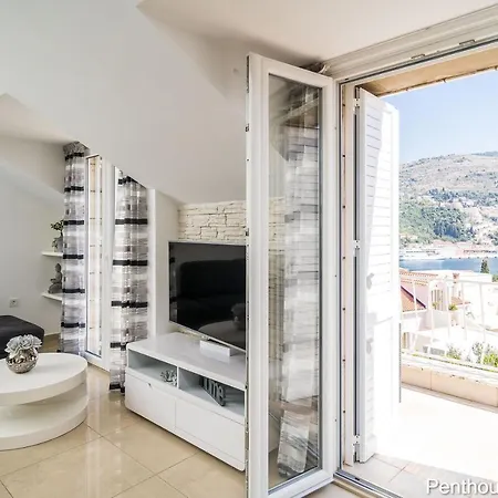 Budman Apartment