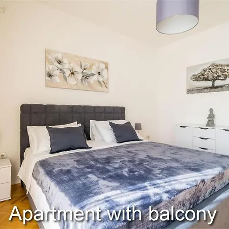 Budman Apartment