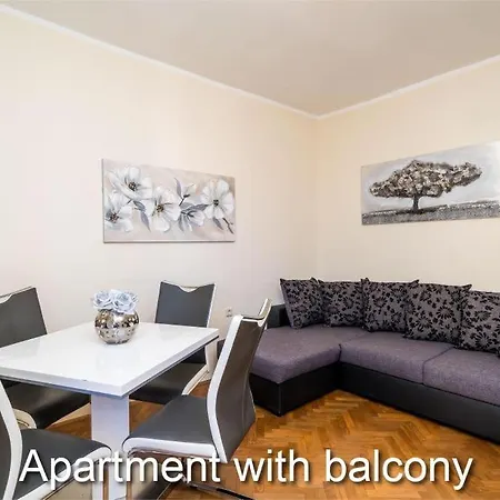 Budman Apartment *