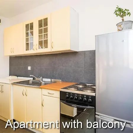 Budman Apartment *